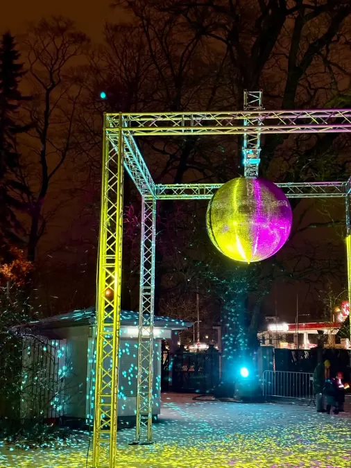 Pastaiga "Ziemas nedarbi 3. Ziedu stāsti"
